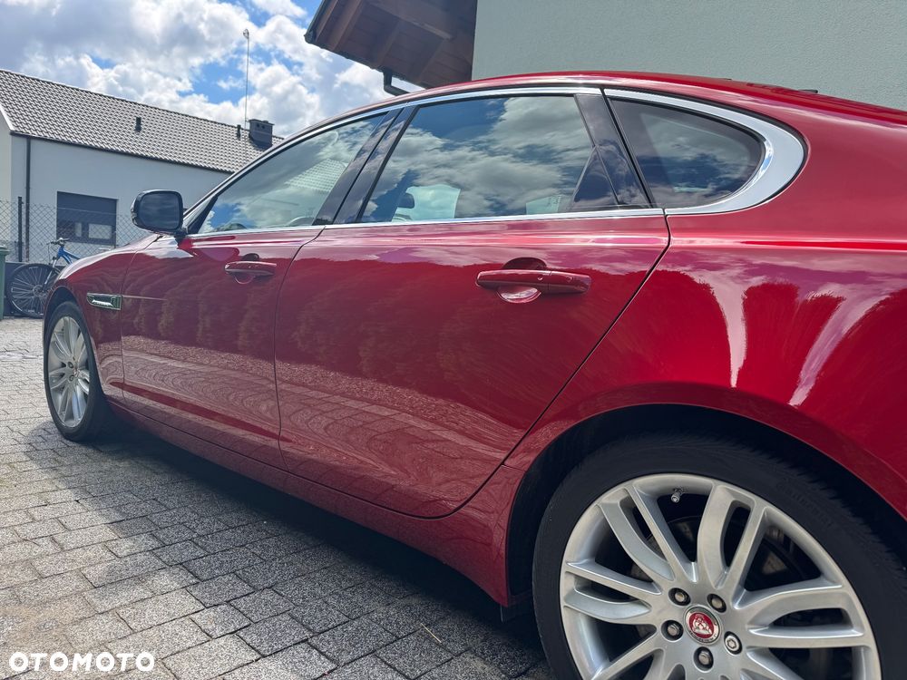 Jaguar XF 3.0 V6 S - 9
