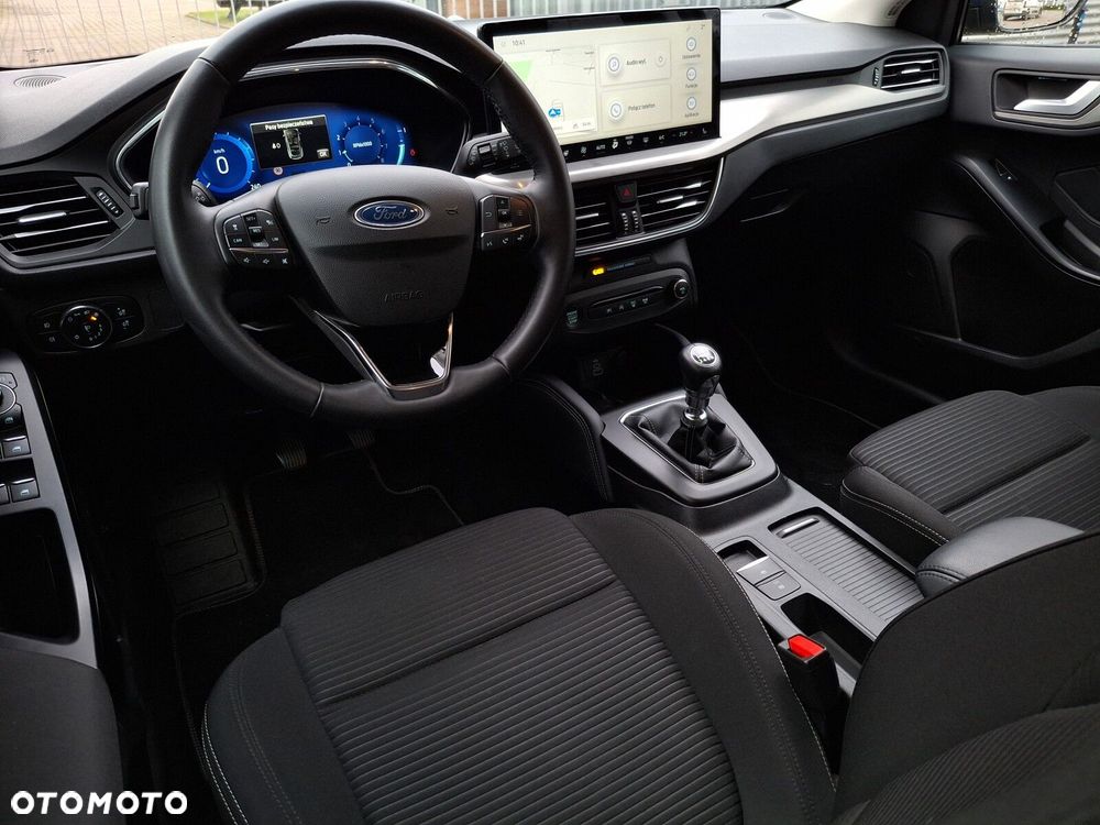 Ford Focus 1.0 EcoBoost Titanium X - 14
