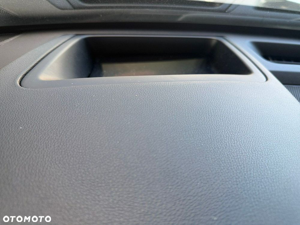 Kia Sorento - 33
