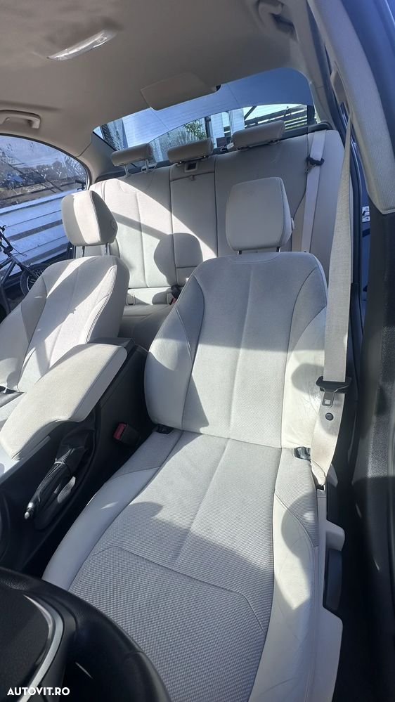 BMW Seria 3 330e iPerformance Advantage - 13