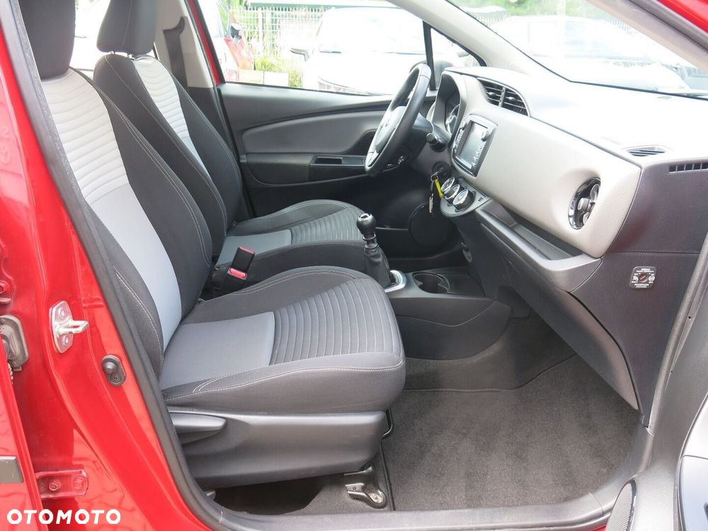 Toyota Yaris 1.5 Premium - 6