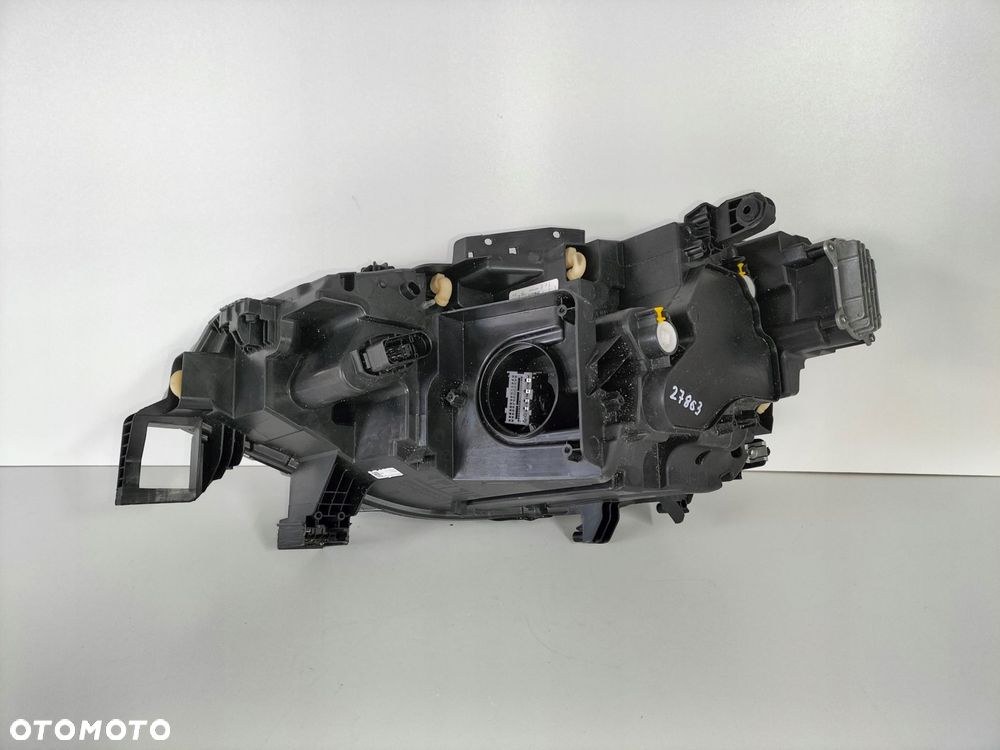 lampa przednia prawa vw id4 20- iq light - 8