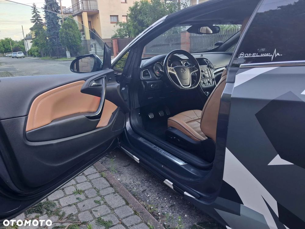 Opel Cascada 1.4 T Cosmo S&S - 24
