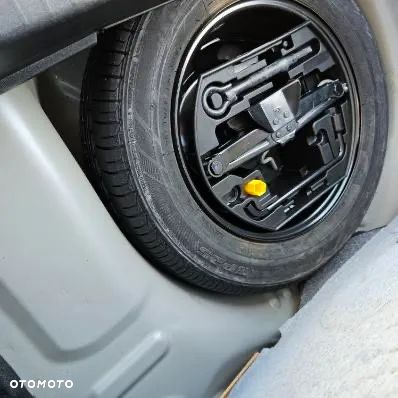 Peugeot 208 1.2 PureTech GPF Allure S&S EAT6 - 24