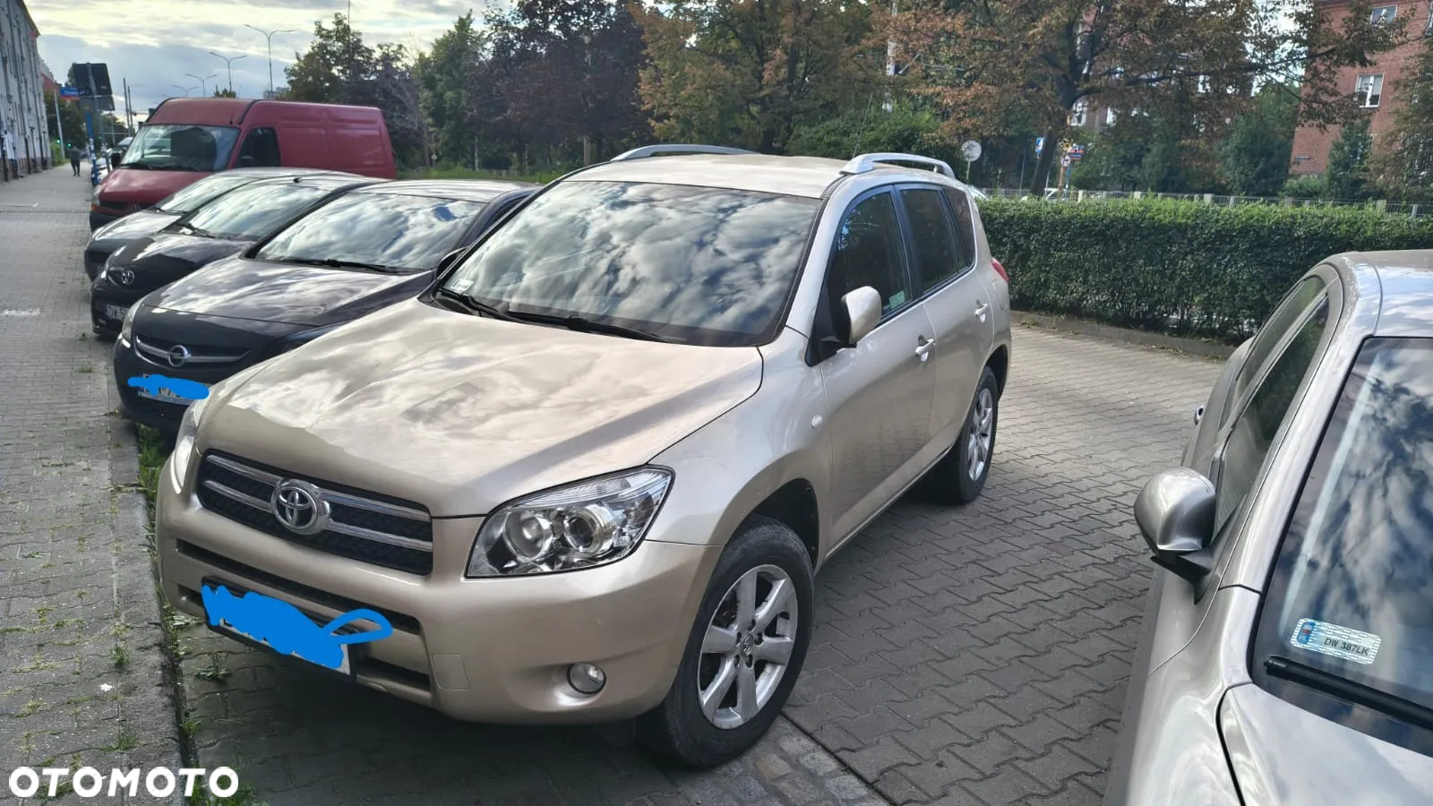Toyota RAV4 - 9