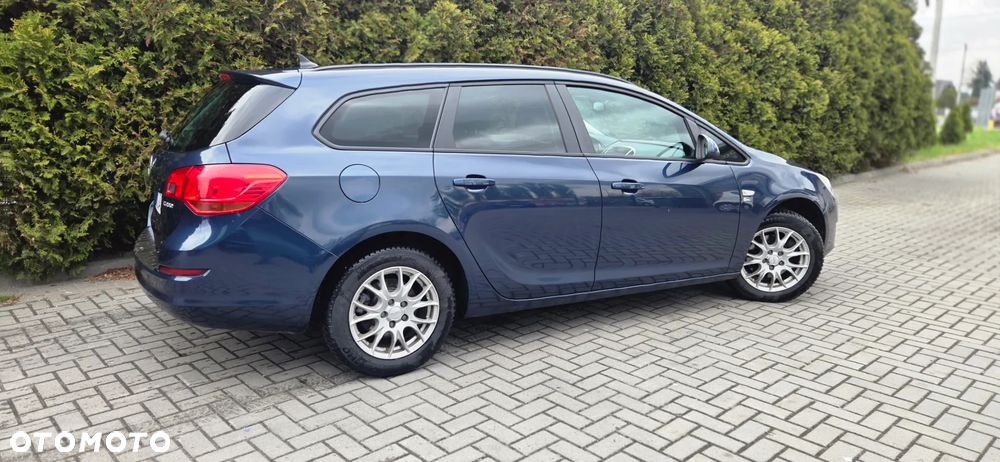 Opel Astra 1.6 Turbo 150 Jahre - 16