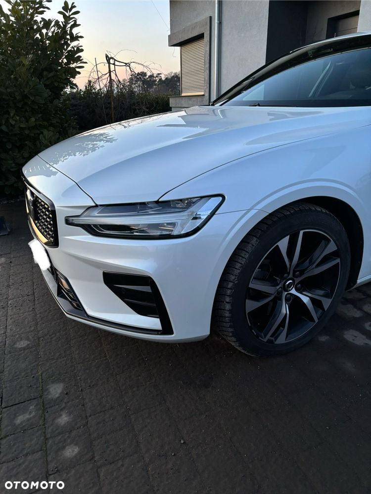 Volvo V60 B4 B Plus Dark - 3