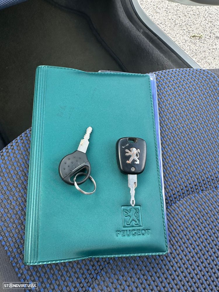 Peugeot 206 1.1 XT - 17