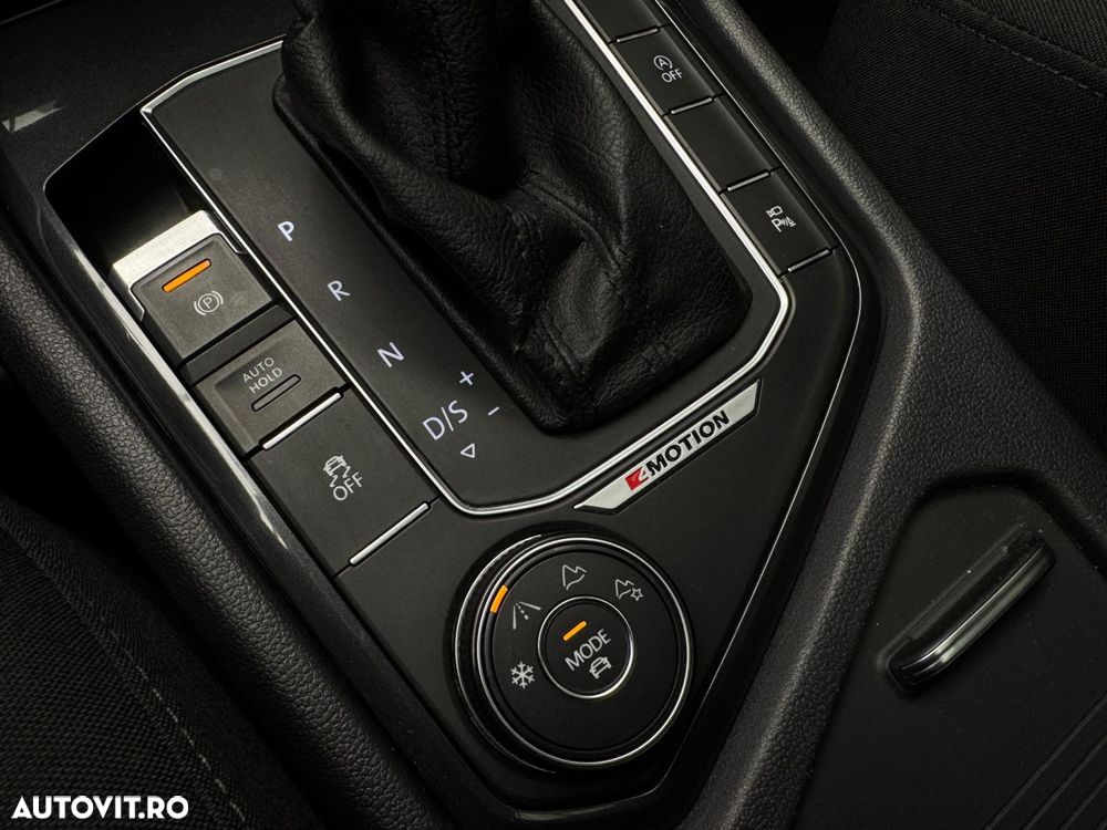 Volkswagen Tiguan - 17