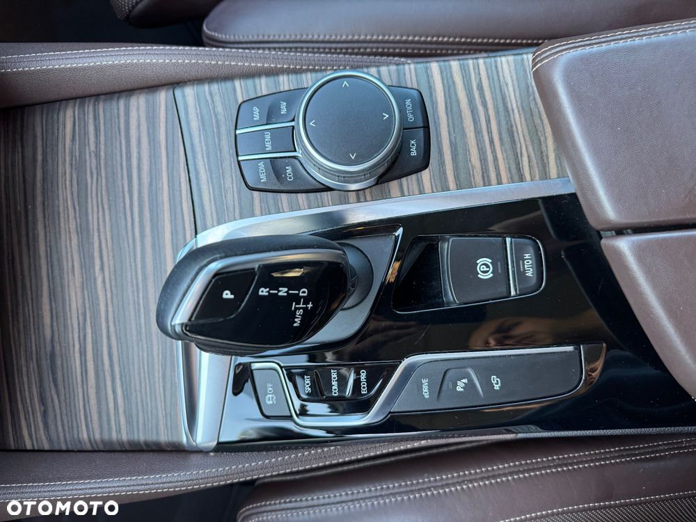 BMW Seria 5 530e iPerformance GPF Luxury Line - 14