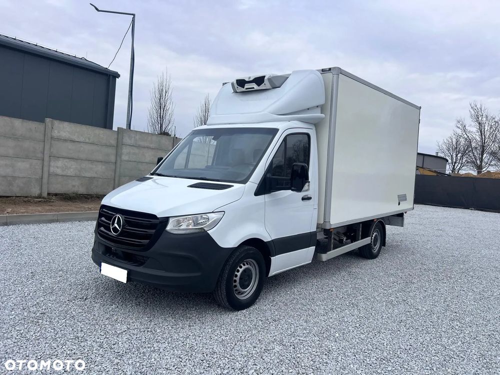 Mercedes-Benz Sprinter - 1