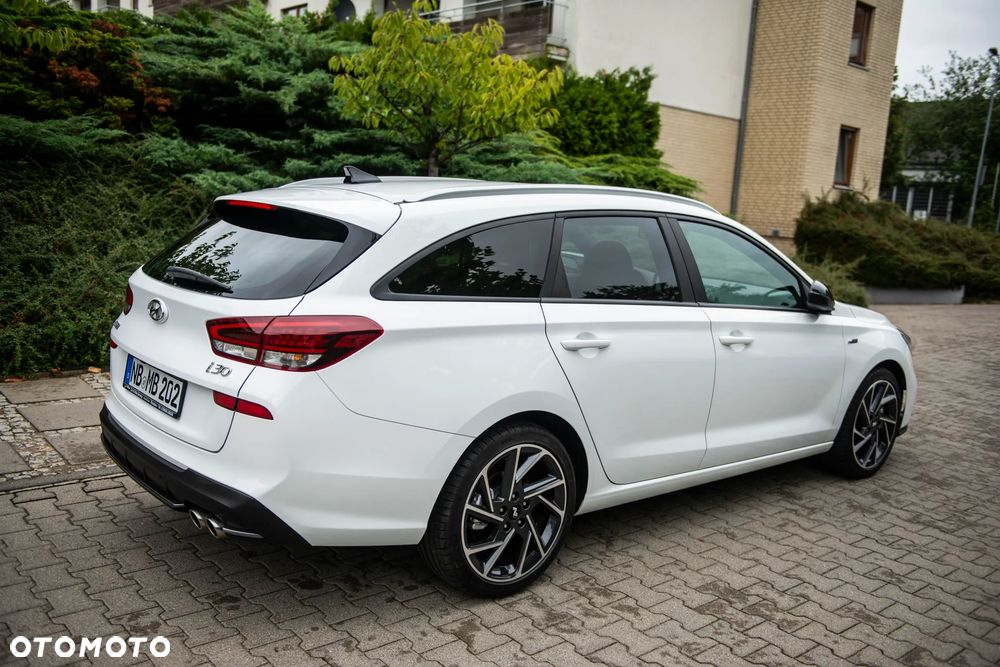 Hyundai i30 1.5 T-GDI 48V-Hybrid N-Line - 12