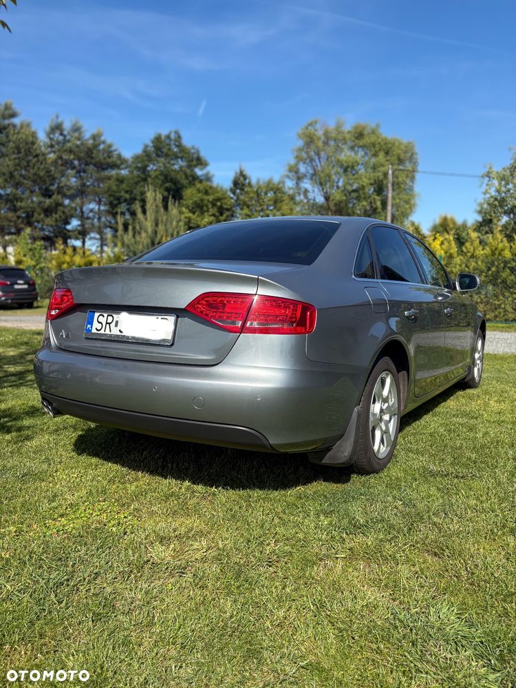 Audi A4 Limousine - 2