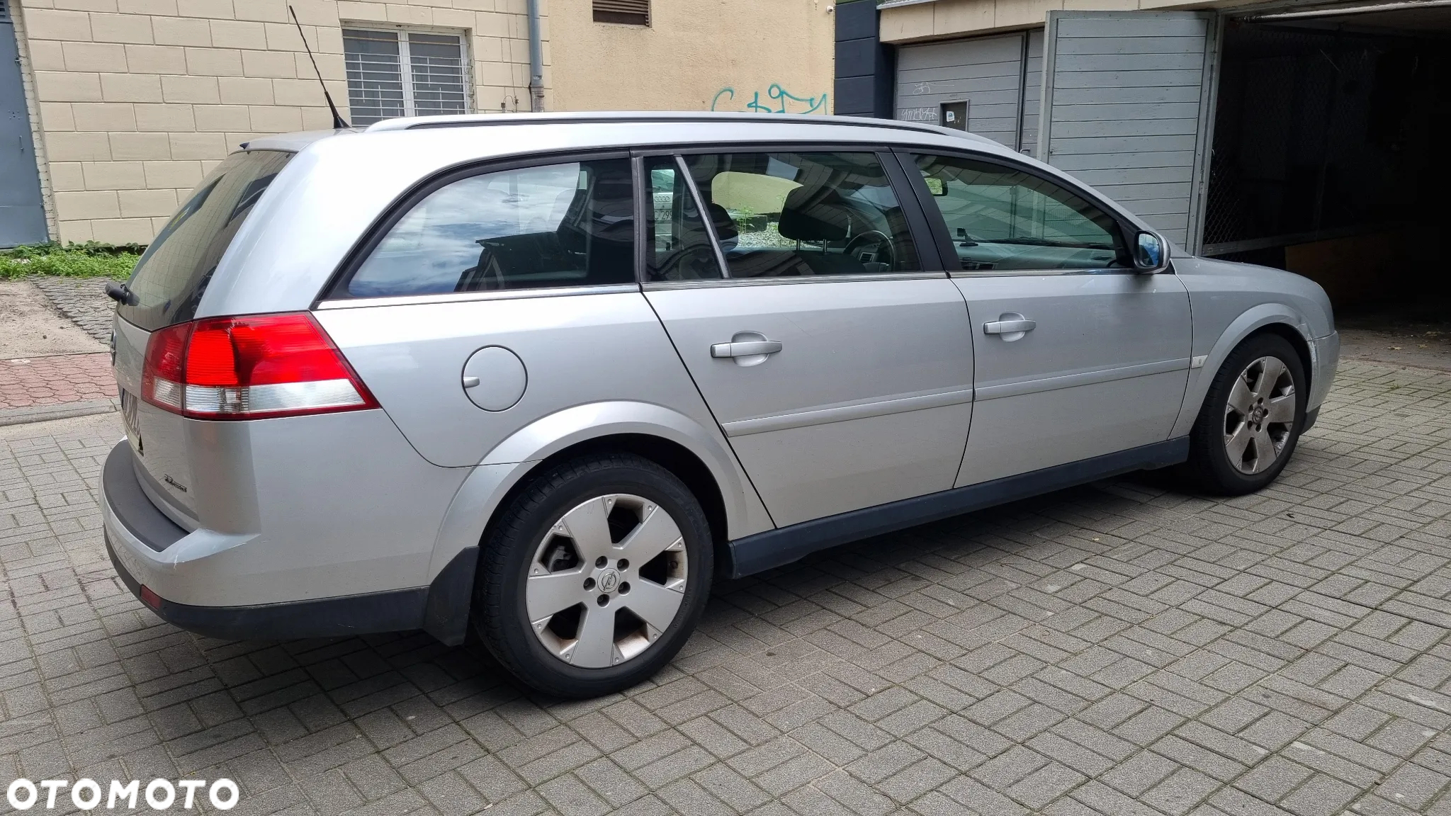 Opel Vectra 2.2 Automatik Cosmo - 4