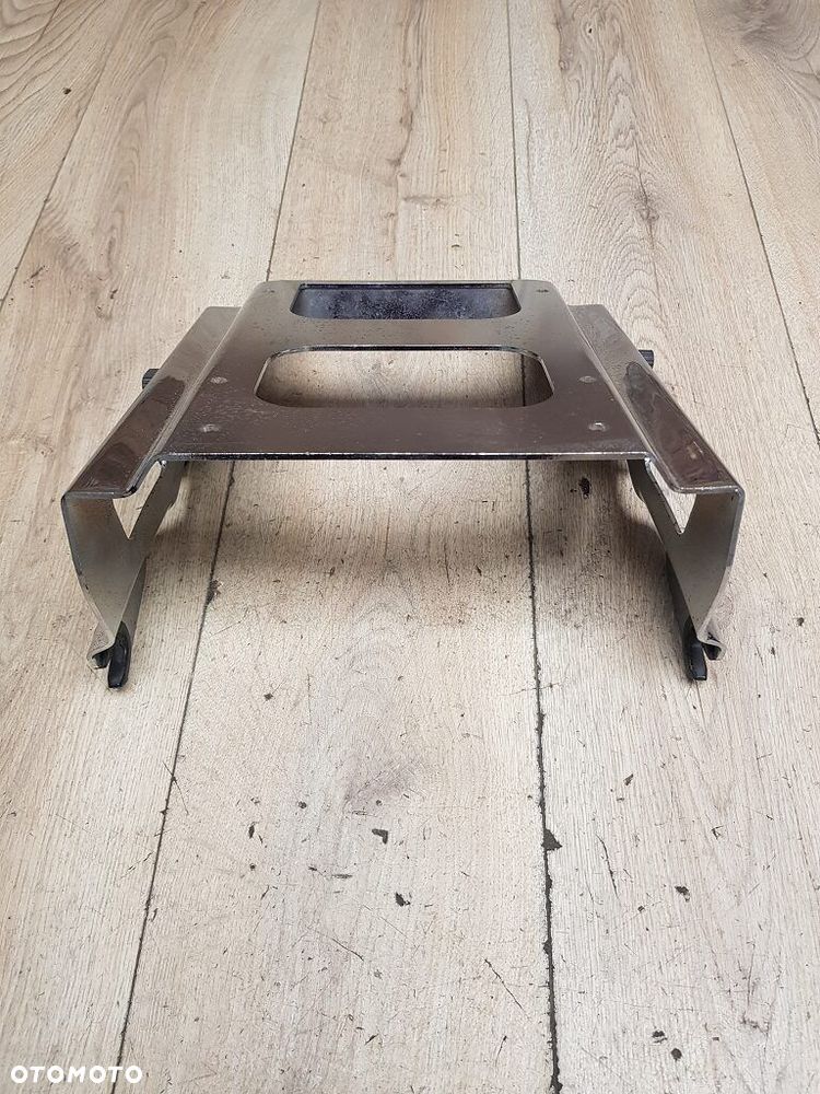 Stelaż pod kufer centralny Solo Tour-Pak Harley Davidson Touring 53260-09A - 5