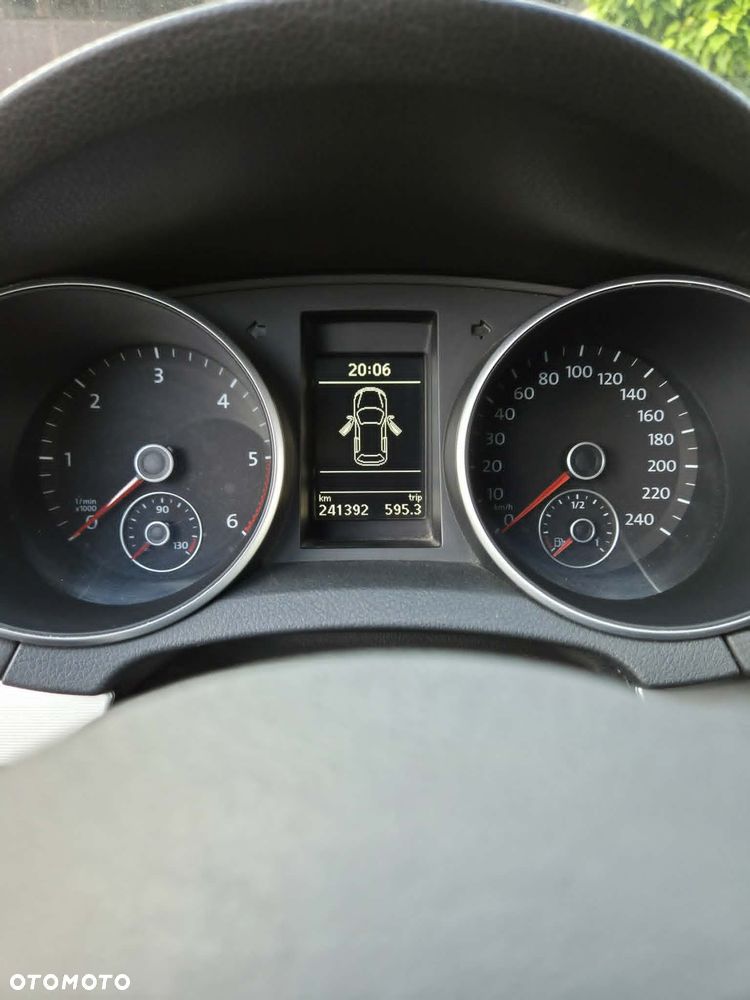 Volkswagen Golf 1.6 TDI DPF Team - 14