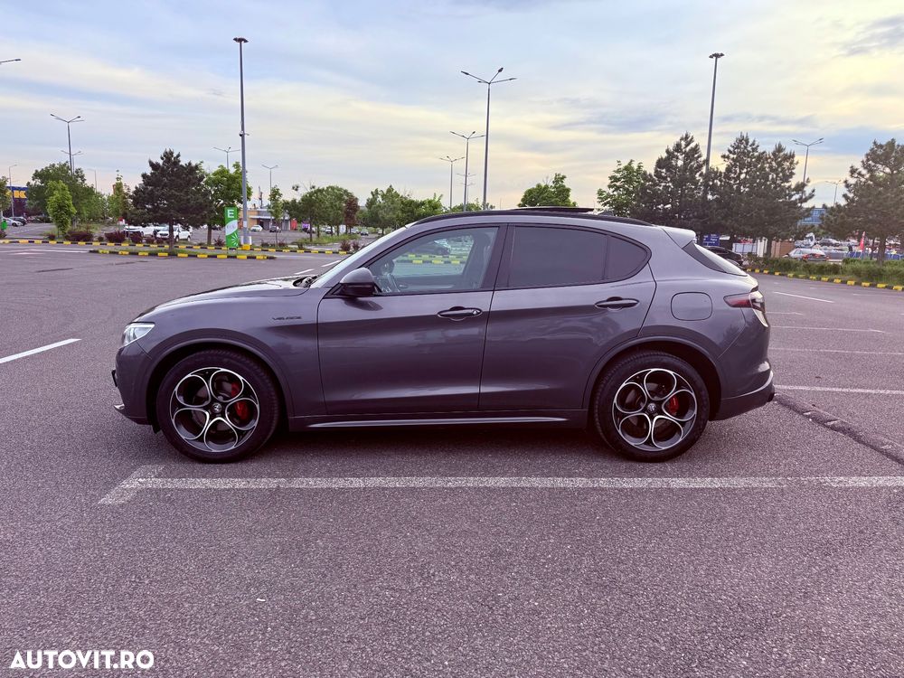 Alfa Romeo Stelvio 2.0 Turbo 16V AT8-Q4 Veloce - 4