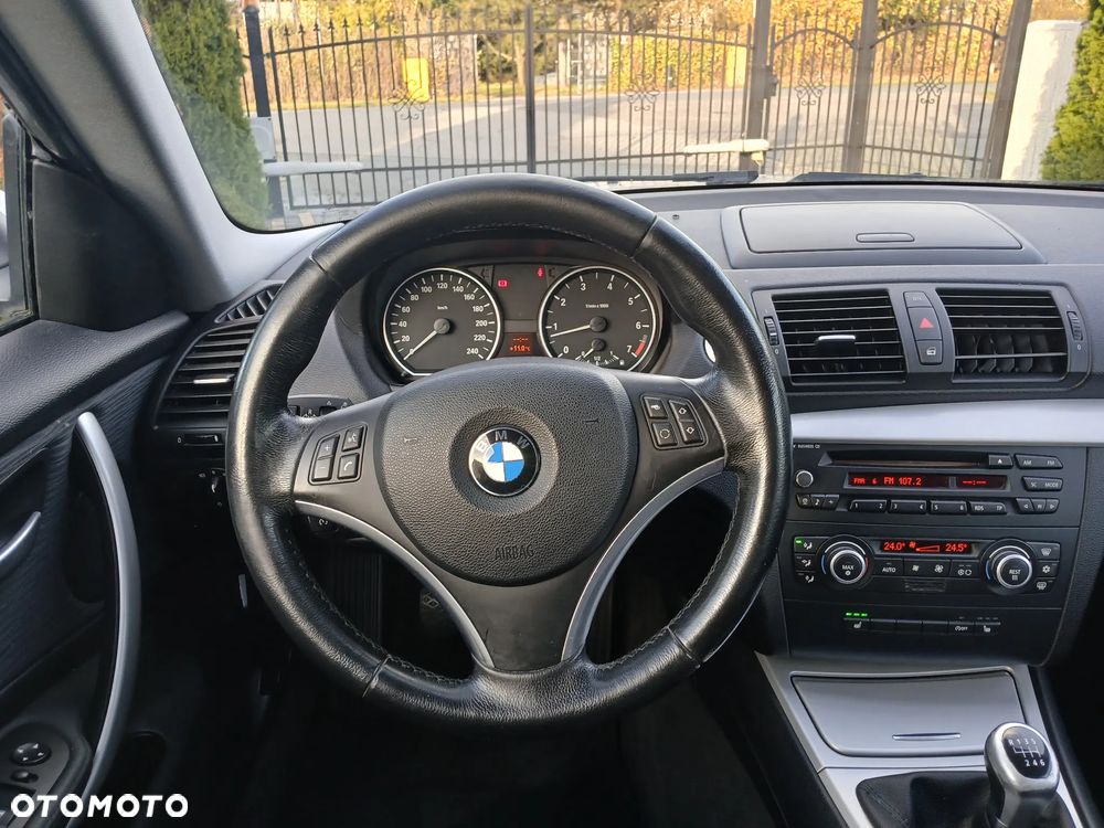 BMW Seria 1 - 18