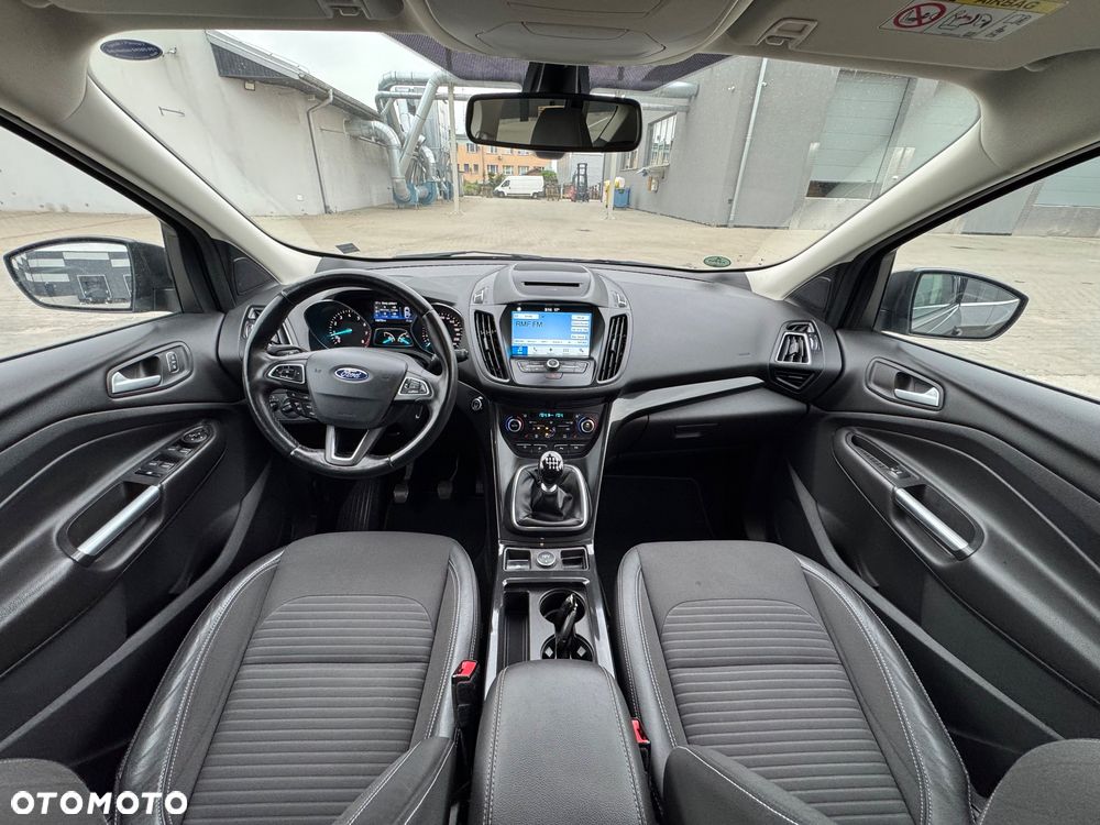 Ford Kuga 1.5 EcoBoost 2x4 Titanium - 11