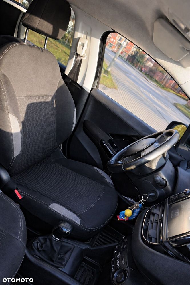 Peugeot 208 1.6 BlueHDi Active S&S - 5