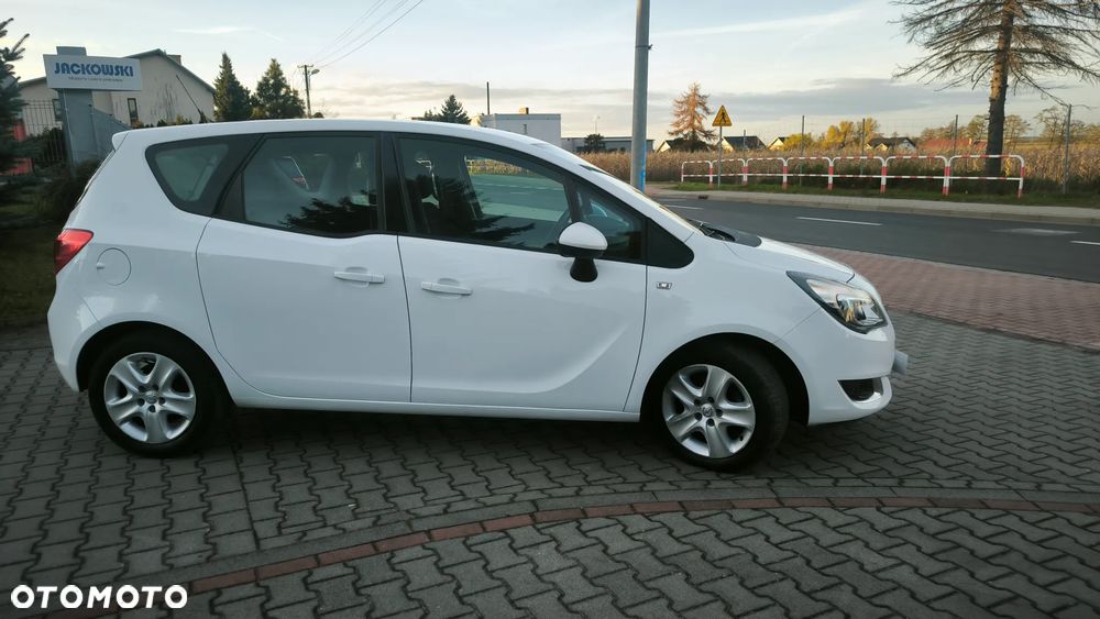 Opel Meriva 1.4 T Cosmo S&S - 11