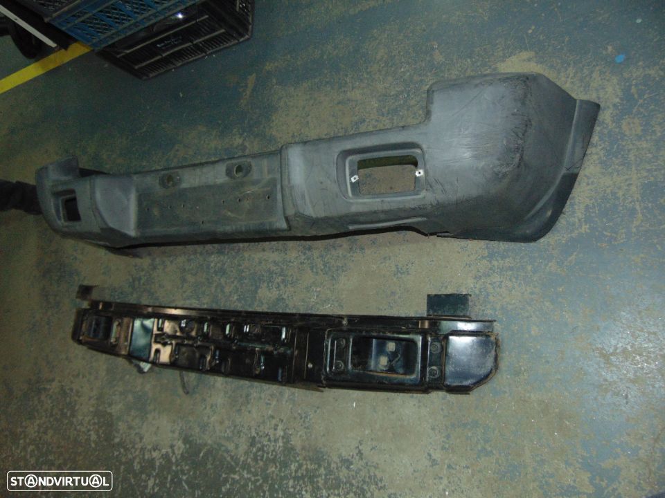 Ssangyong korando 601 para-choques - 1