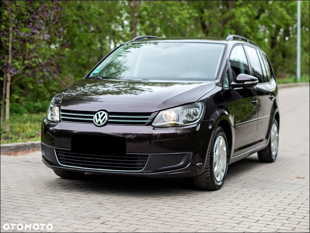 Volkswagen Touran - 12