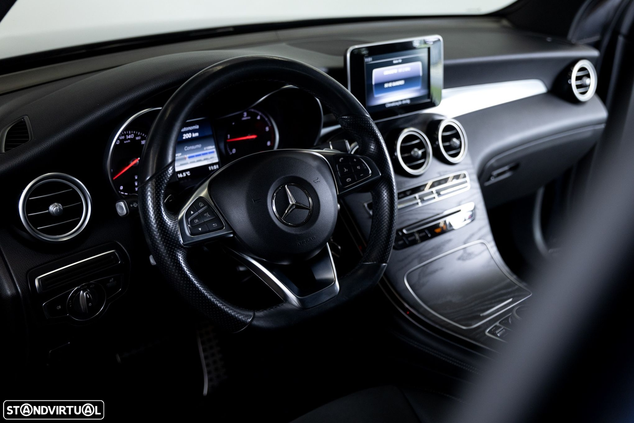 Mercedes-Benz GLC 250 d AMG Line 4-Matic - 13
