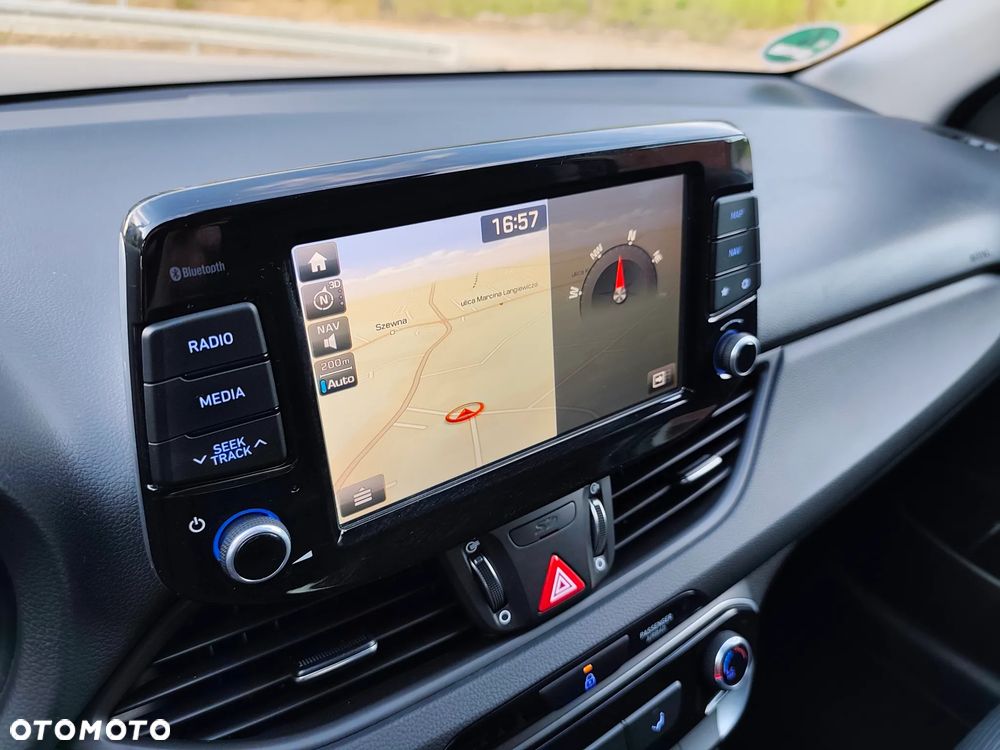Hyundai i30 1.4 Premium - 16