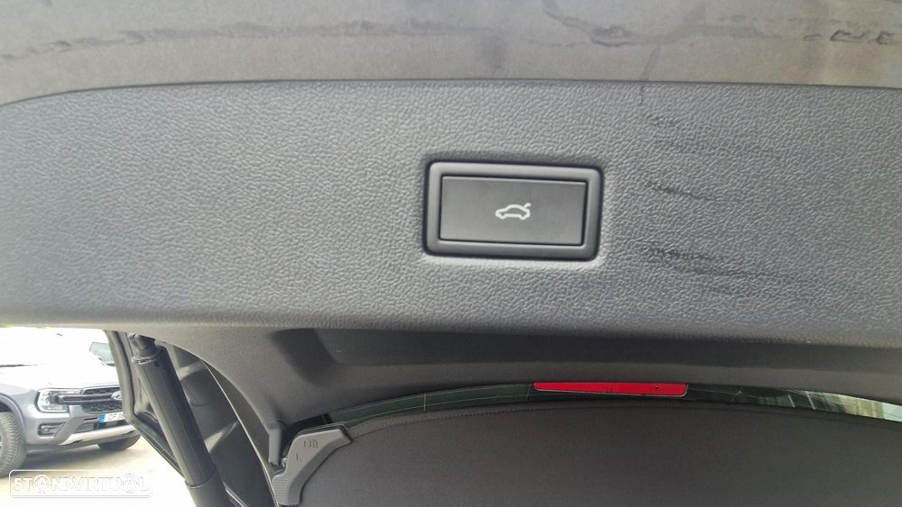 Ford Explorer 77 kWh Premium - 17