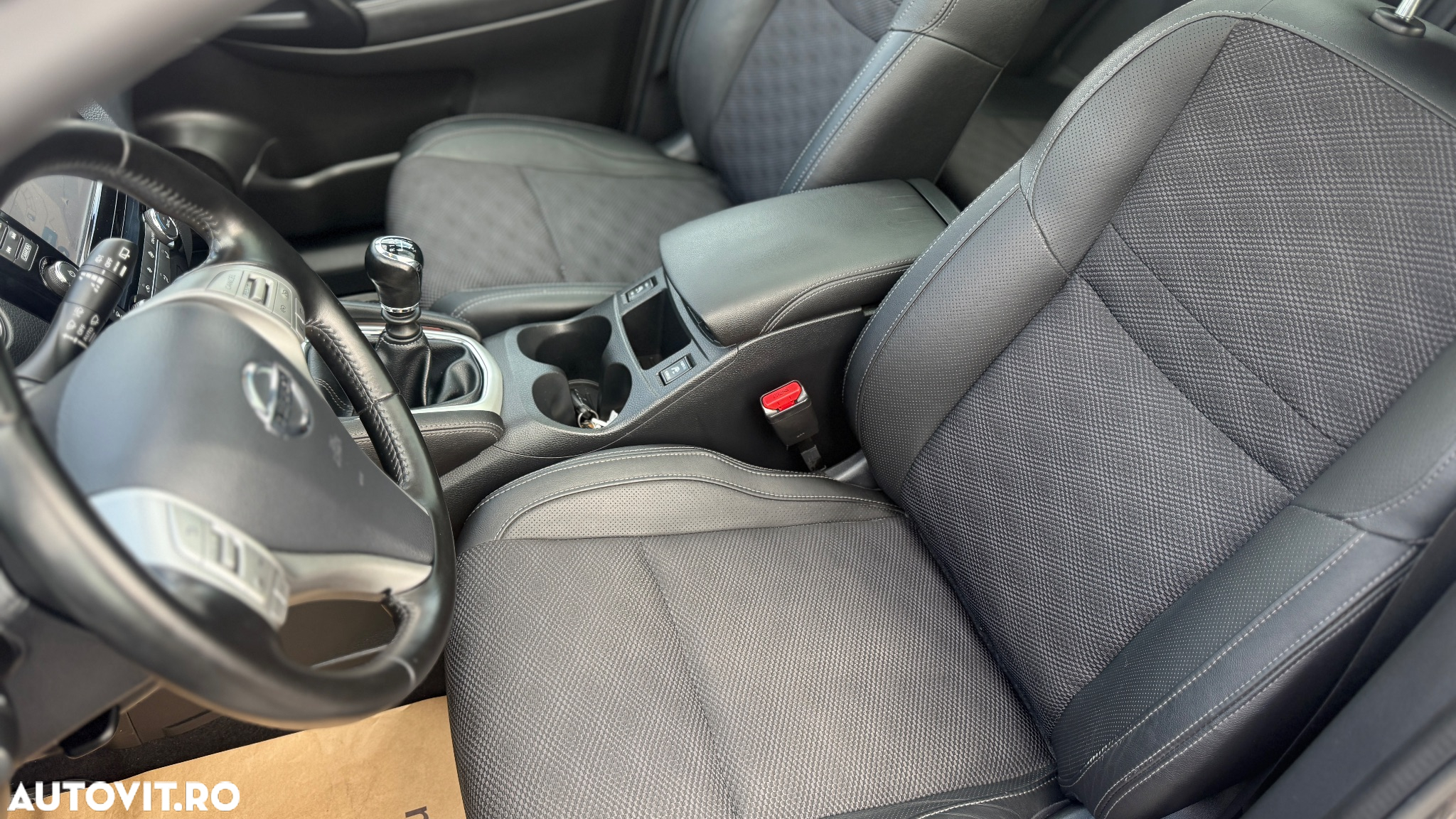 Nissan Qashqai 1.5 DCI TEKNA - 10