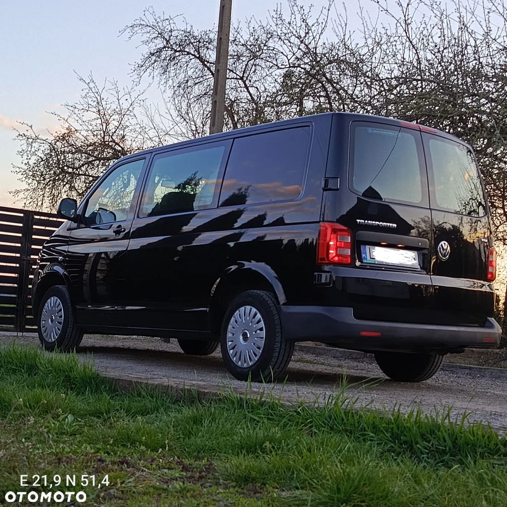 Volkswagen Transporter - 1