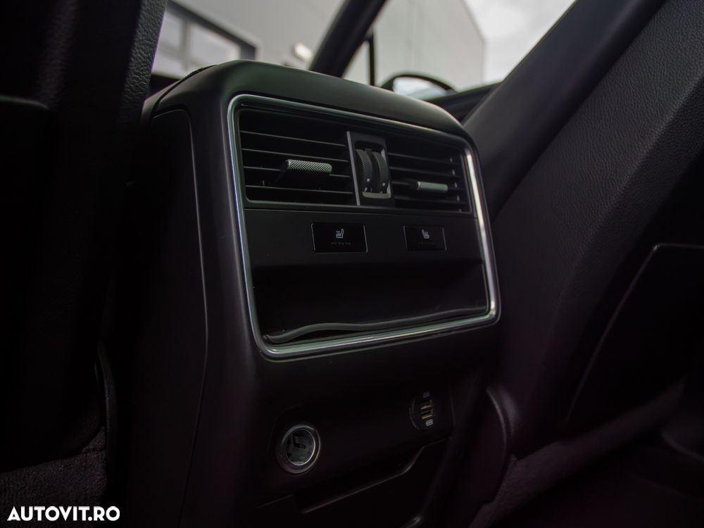 Porsche Cayenne - 8