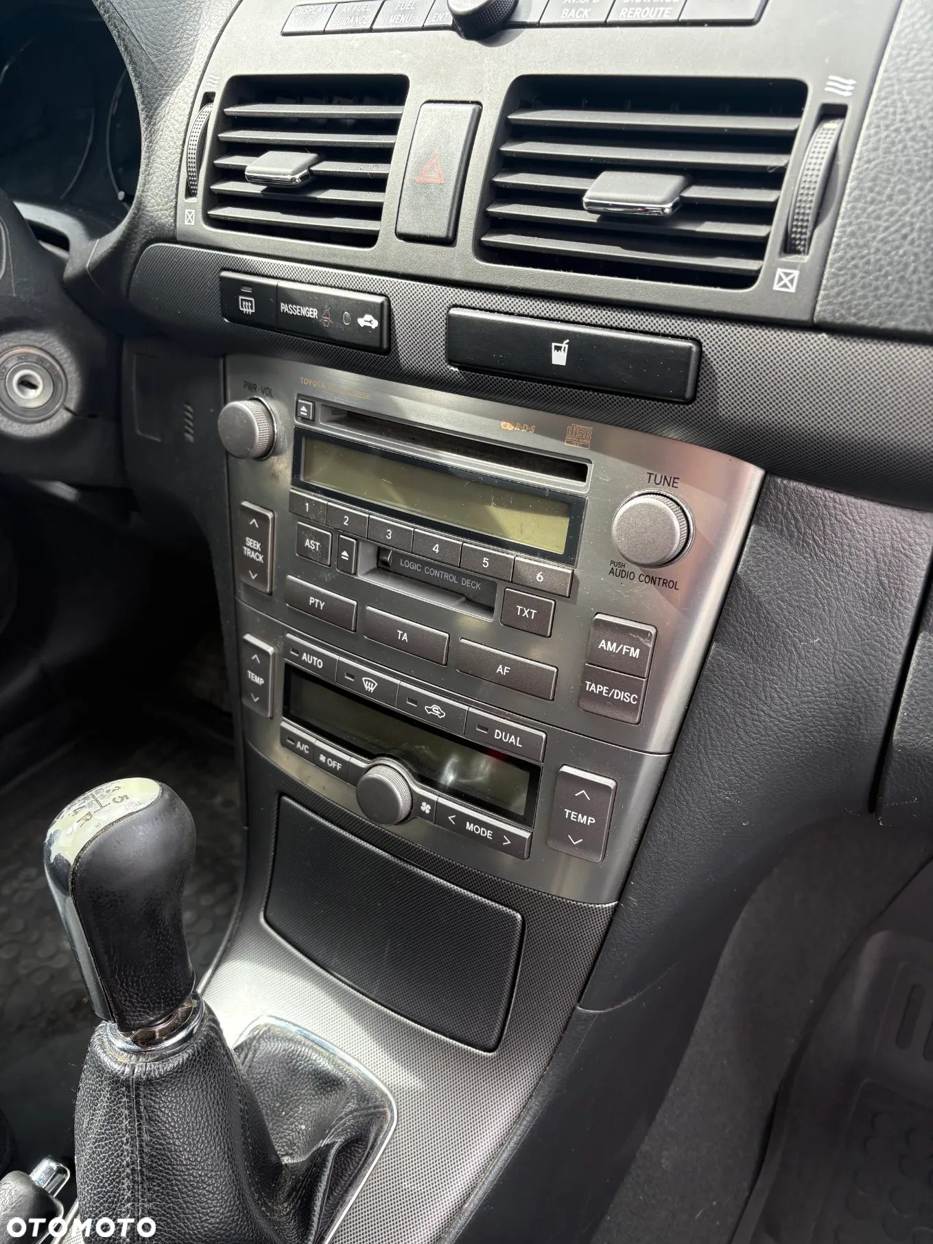Toyota Avensis 1.8 VVT-i Sol - 5