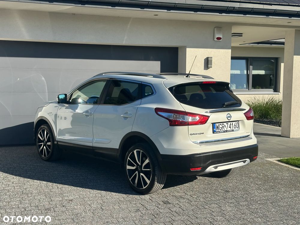 Nissan Qashqai 1.6 DIG-T TEKNA+ - 11