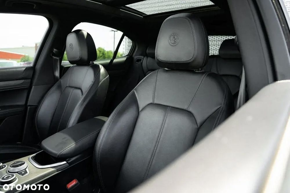 Alfa Romeo Stelvio 2.0 Turbo TI Q4 - 23