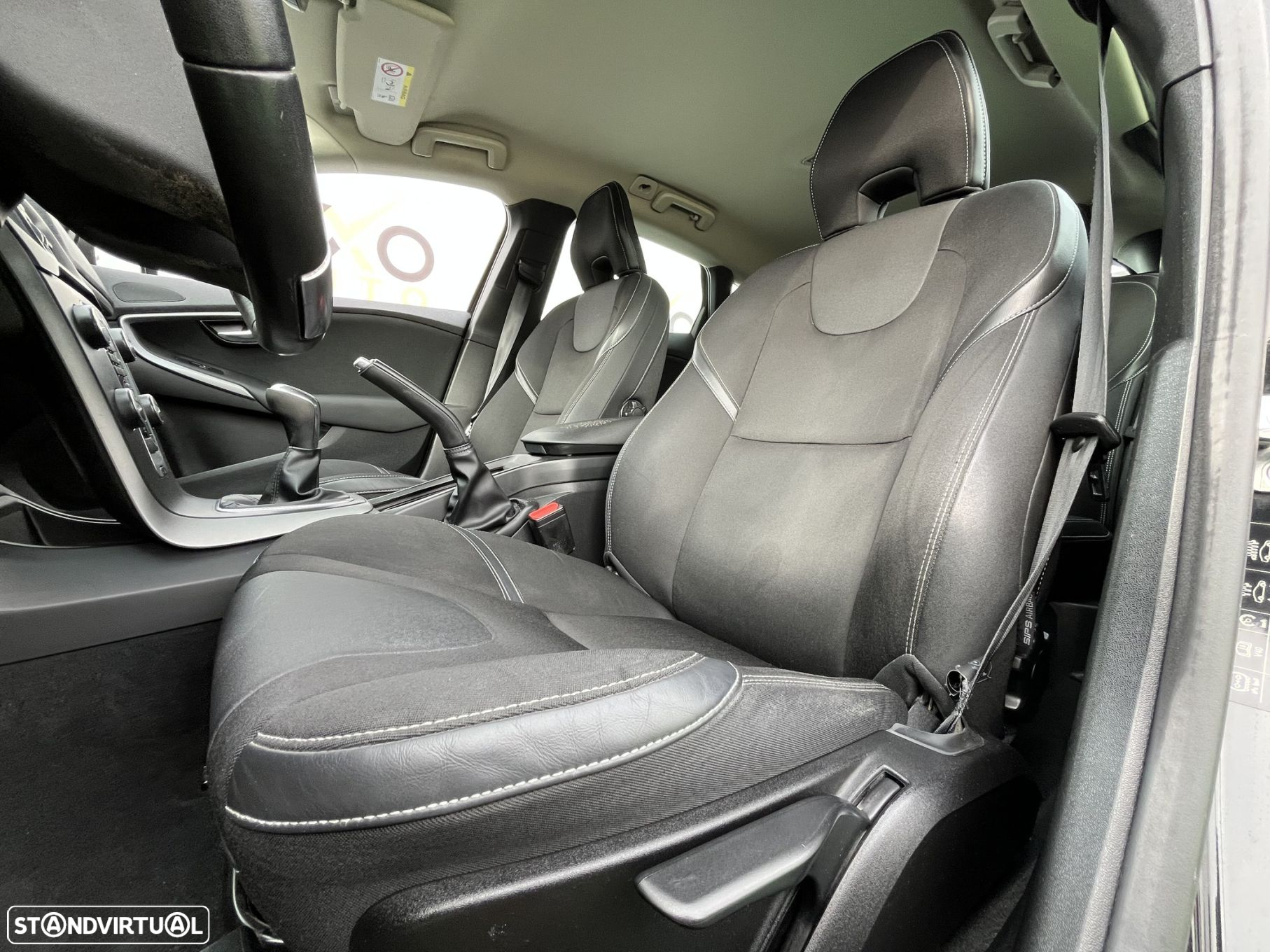 Volvo V40 2.0 D2 Kinetic - 12