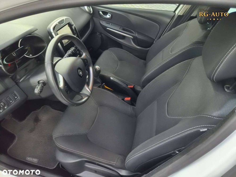 Renault Clio - 27