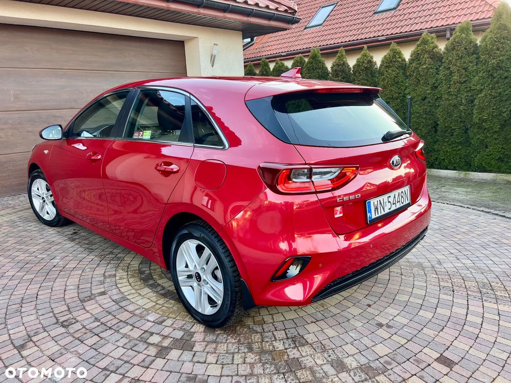 Kia Ceed 1.6 CRDi SCR M - 22