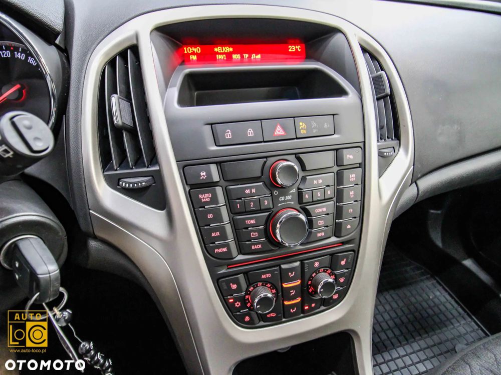 Opel Astra 1.4 T Cosmo - 18