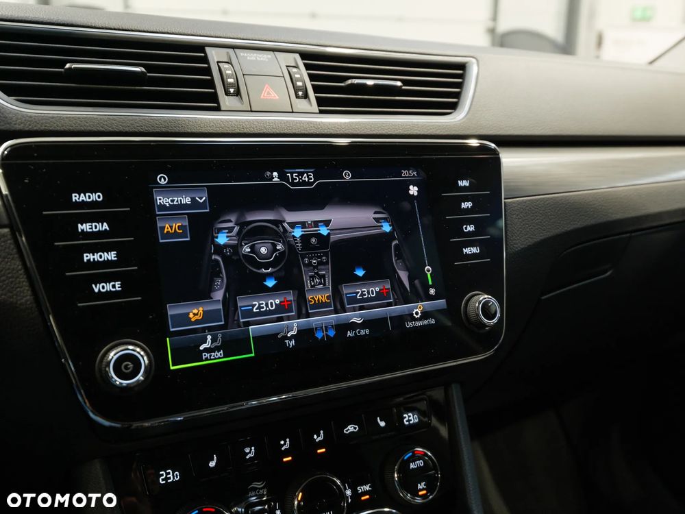 Skoda Superb 2.0 TSI Style DSG - 36