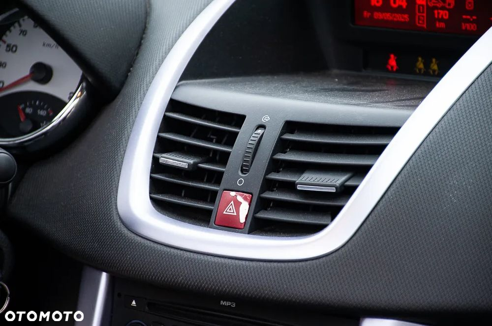 Peugeot 207 CC 150 THP Premium - 36