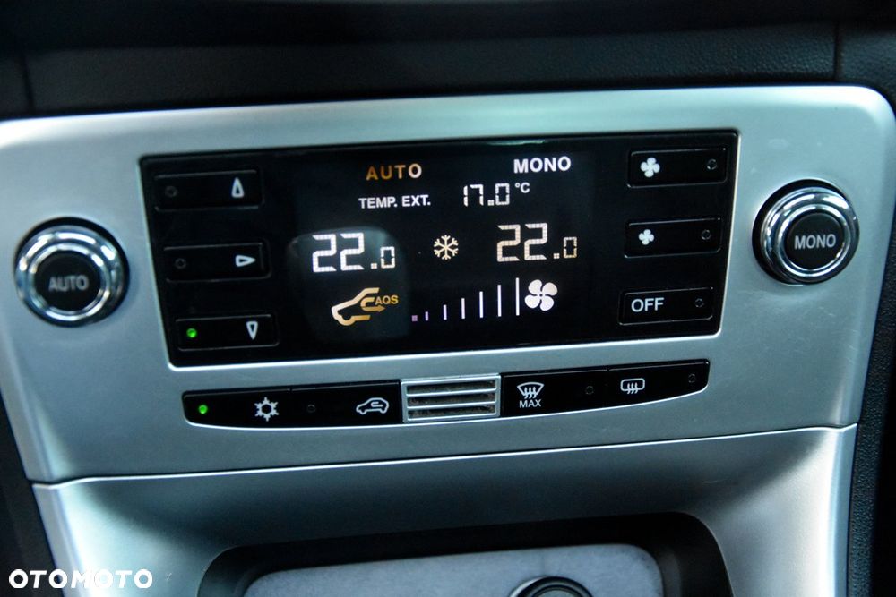 Lancia Delta 1.6 MultiJet 16v Gold - 28