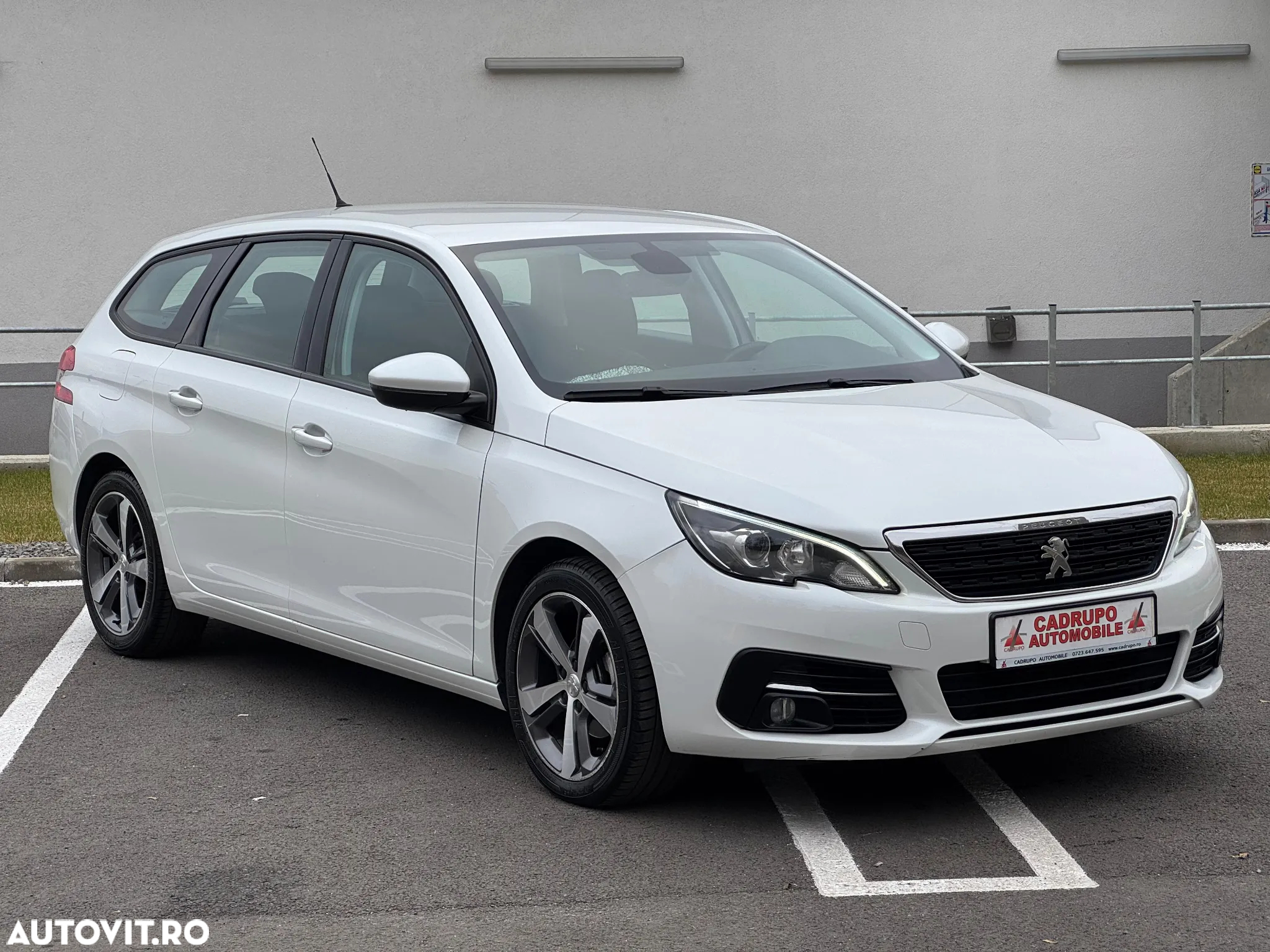 Peugeot 308 SW BlueHDI 130 EAT8 Stop & Start Active Business-Paket - 19