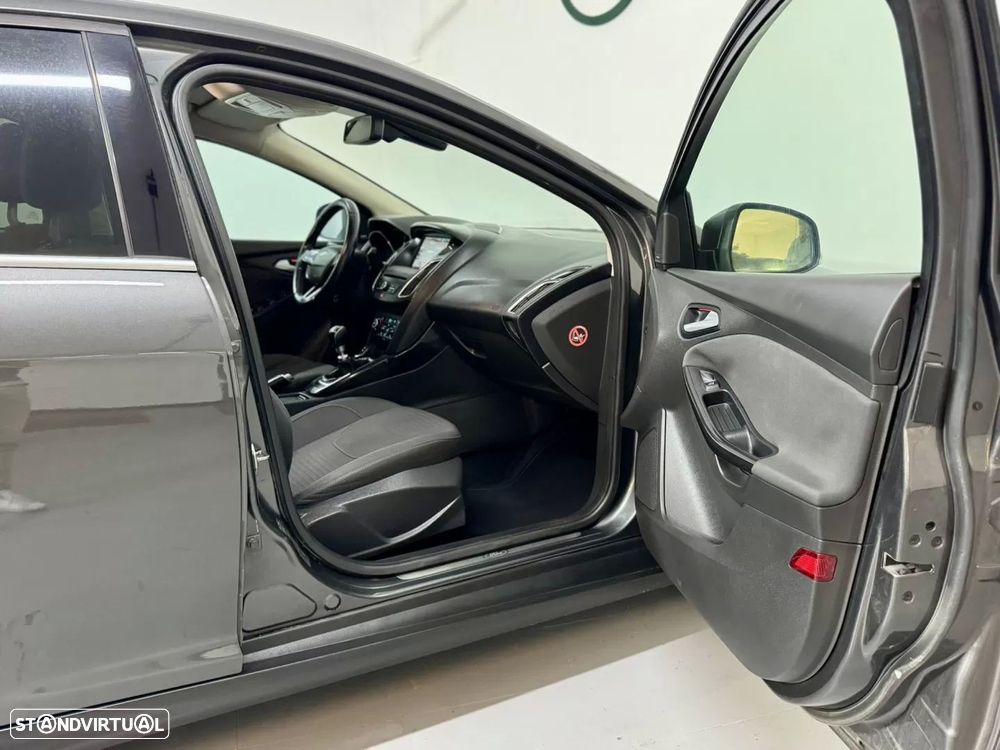 Ford Focus 1.5 TDCi Titanium - 43