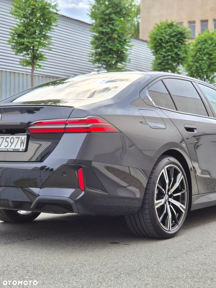 BMW Seria 5 520i mHEV M Sport - 26