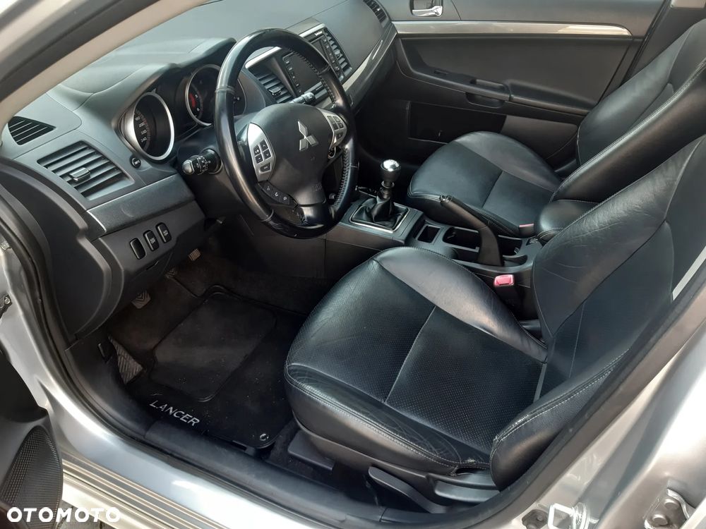 Mitsubishi Lancer 2.0 DID Instyle NAVI - 4