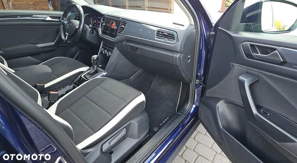 Volkswagen T-Roc ver-1-5-tsi-special-edition-dsg - 17