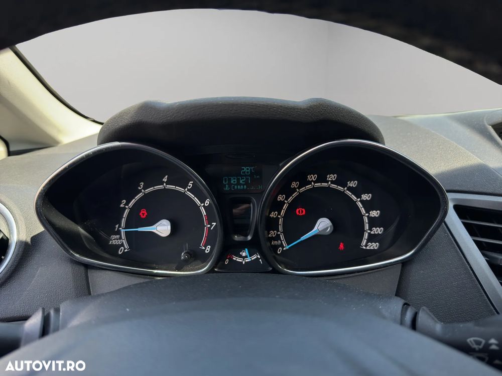 Ford Fiesta - 8