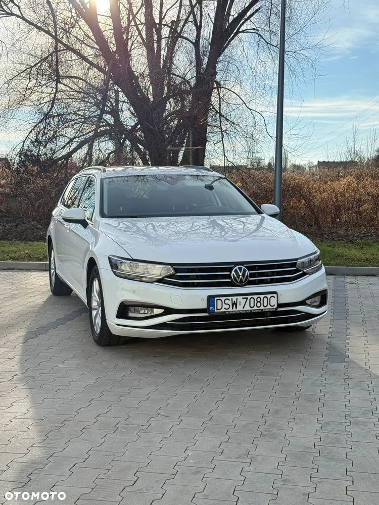 Volkswagen Passat 2.0 TDI SCR Comfortline DSG - 2